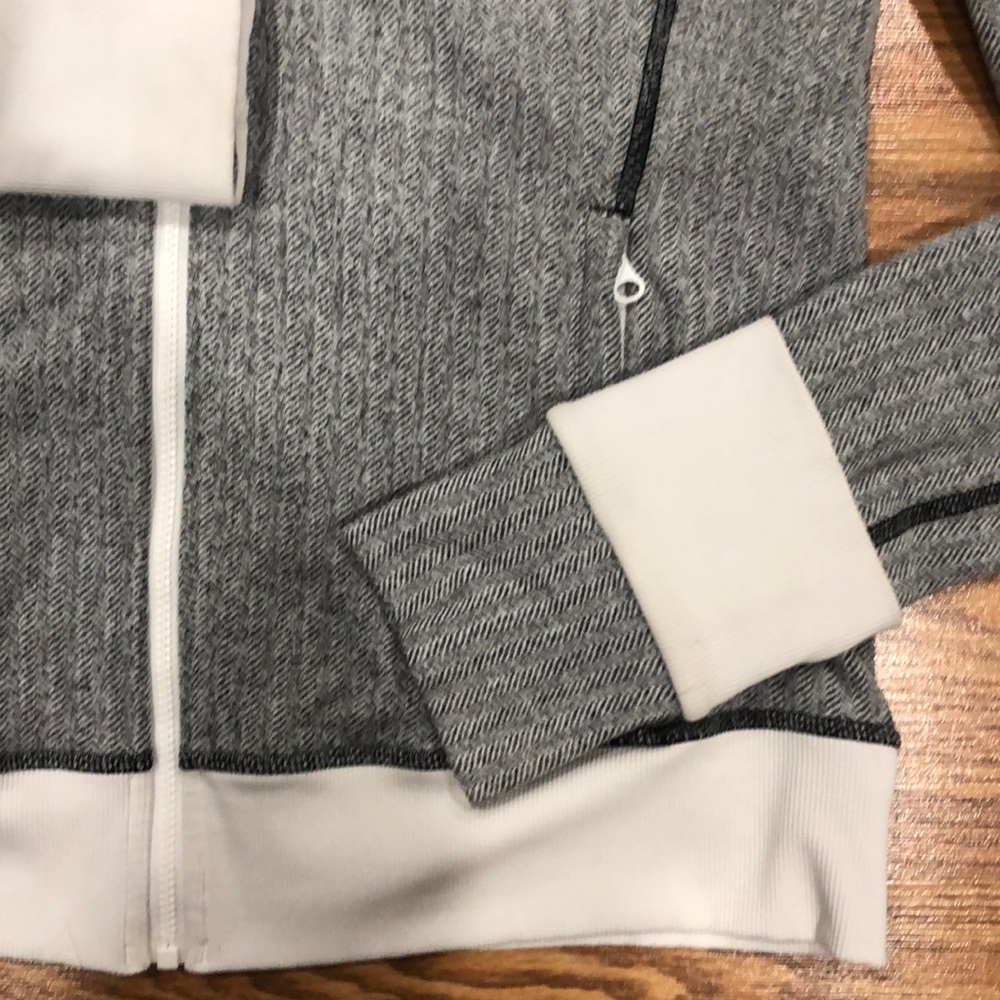 Lululemon Be Present Jacket Herringbone - image 6